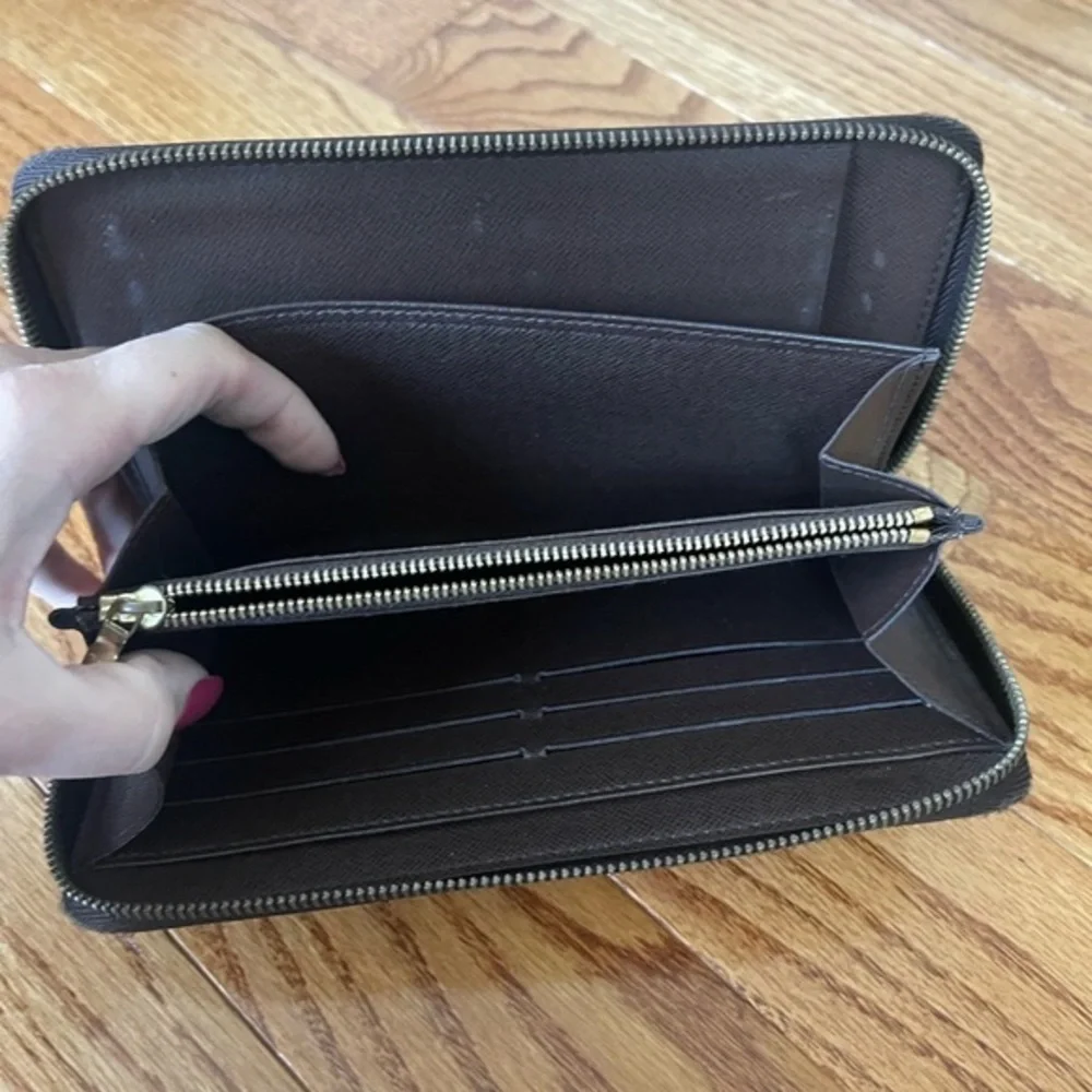 Louis Vuitton LV Long Wallet Zippy‎ Organizer Brown Damier